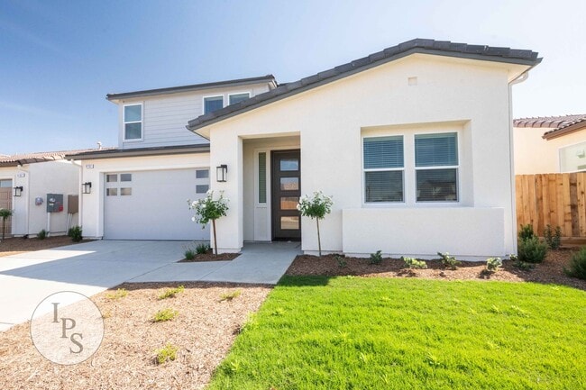 4152 Sussex Ave in Clovis, CA - Building Photo - Building Photo