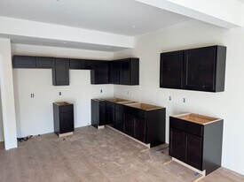 4919-4921 Silver Mill Dr in Columbia, MO - Building Photo