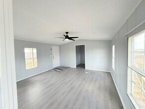 1133 Rd 5823 in Cleveland, TX - Building Photo - Building Photo