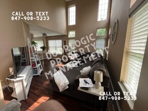 10520 Thornton Way in Huntley, IL - Building Photo - Building Photo