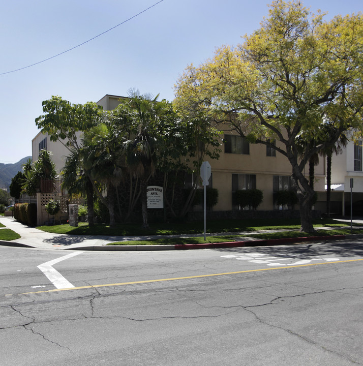 541 N Naomi St in Burbank, CA - Building Photo