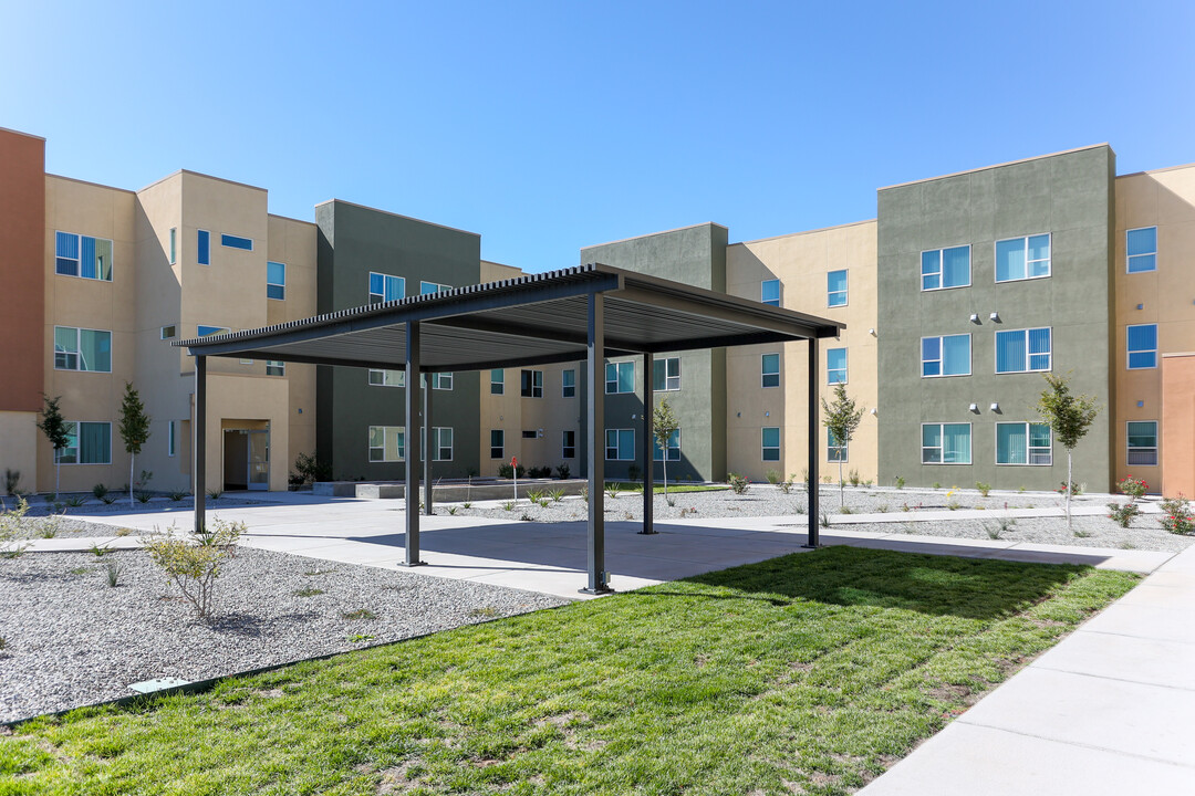 Ceja Vista Senior 55+ in Albuquerque, NM - Building Photo