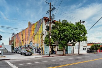 Las Americas Hotel in Los Angeles, CA - Building Photo - Primary Photo