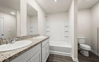 11603 Derby Dr in Denham Springs, LA - Building Photo - Building Photo