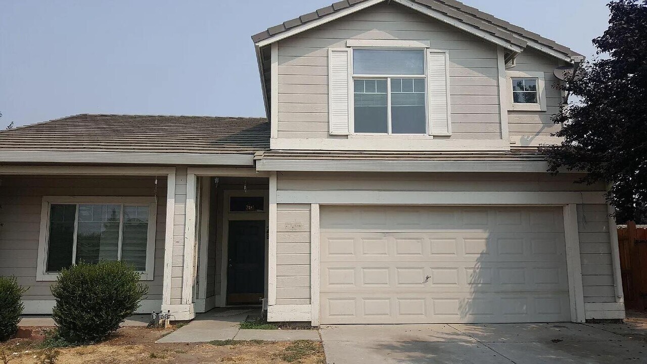 1465 Venice Cir in Stockton, CA - Building Photo