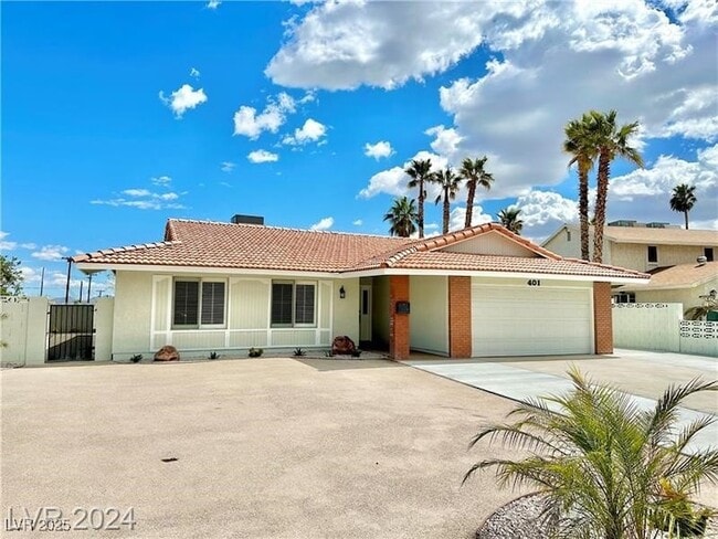 property at 401 Holcomb