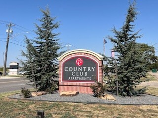 Country Club Apartments