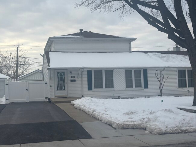 property at 8912 S Ryan Rd