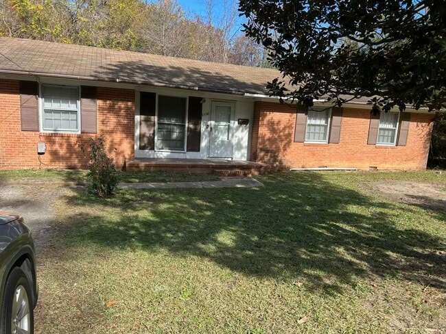 2336 Lake Ave in Fayetteville, NC - Building Photo - Building Photo