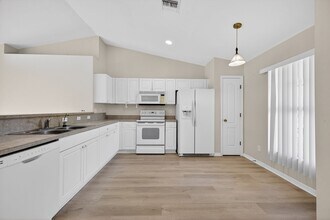 1224 Bayou St E in Lehigh Acres, FL - Building Photo - Building Photo