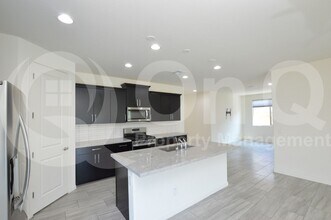 9114 S 167th Dr in Goodyear, AZ - Building Photo - Building Photo