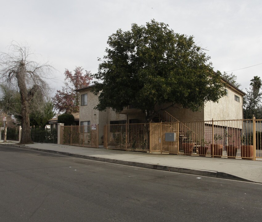 14156 Tiara St in Van Nuys, CA - Building Photo