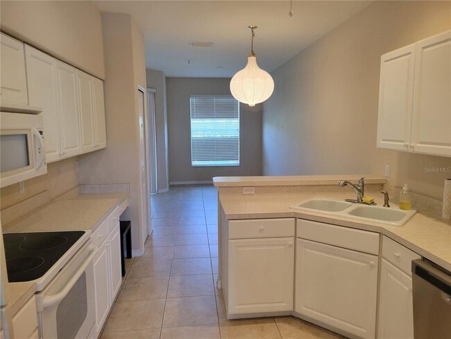 4529 Cinnamon Dr in Sarasota, FL - Building Photo - Building Photo