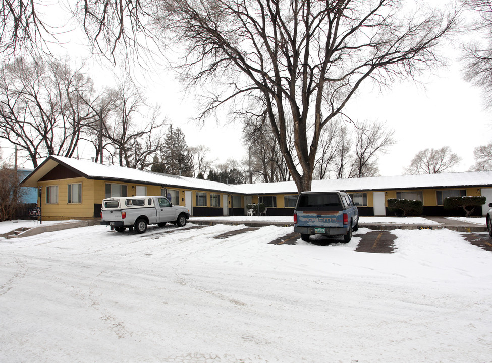 May Drive Apartments in Colorado Springs, CO - Building Photo