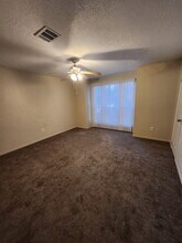 10047 Emerald Creek Dr in Houston, TX - Building Photo - Building Photo