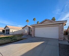 2317 E Devon Ct in Gilbert, AZ - Building Photo - Building Photo