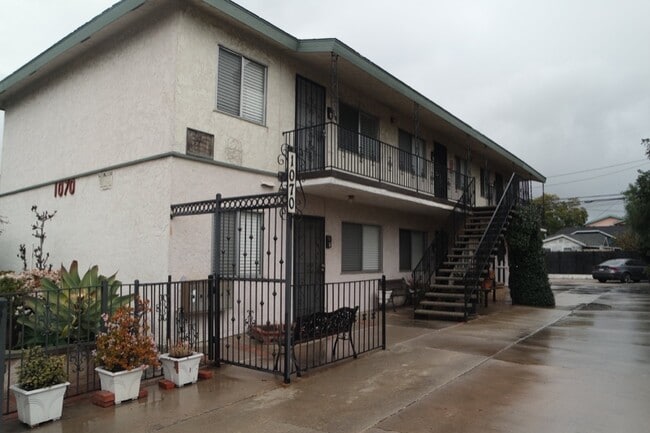 1070 Gardenia Ave