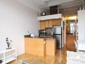 12 Stoneholm St, Unit 5 in Boston, MA - Building Photo