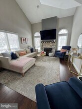 17 Parkview Way in Newtown, PA - Building Photo - Building Photo