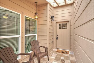 1014 Graham Dr in Tomball, TX - Building Photo - Building Photo