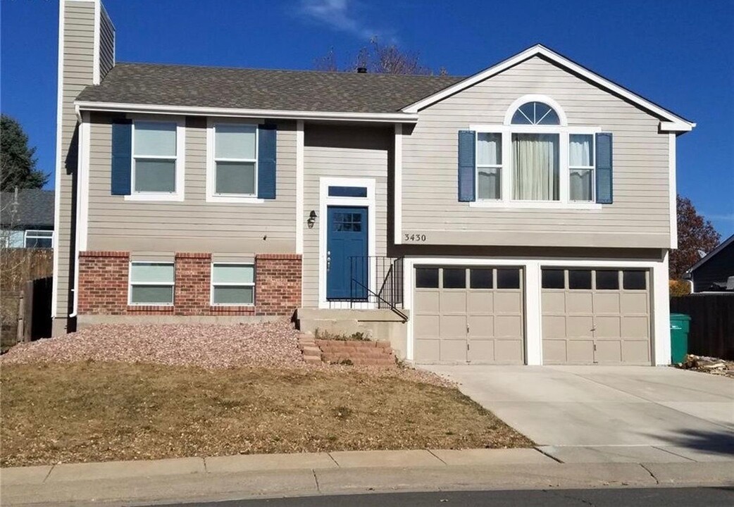 3430 Excelsior Dr in Colorado Springs, CO - Foto de edificio