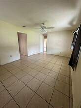 2126 Colonial Ave in Lakeland, FL - Building Photo - Building Photo