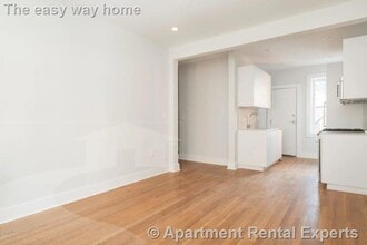 17 A Forest St, Unit #32 in Cambridge, MA - Building Photo - Building Photo