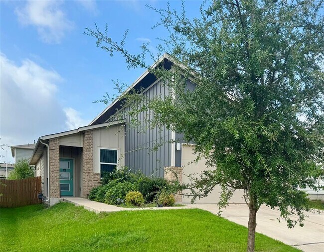 2307 Langdale Ln in Austin, TX - Building Photo - Building Photo