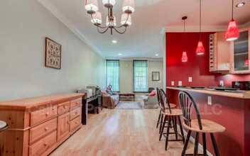 2526 Druid Park Dr in Baltimore, MD - Building Photo - Building Photo