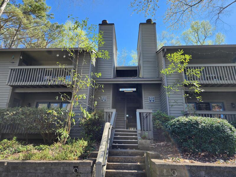 412 Tuxworth Cir in Decatur, GA - Building Photo