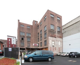 222 Main St in New Britain, CT - Building Photo - Building Photo