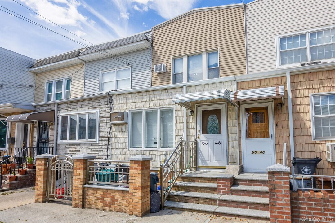 68-48 78th St in Queens, NY - Building Photo