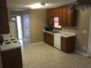 3875 Grand Prix St in Cumming, GA - Building Photo - Building Photo