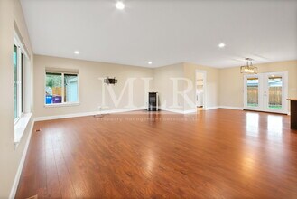 181 Coal Ave in Carbonado, WA - Building Photo - Building Photo