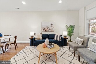 1029 Euclid St NW in Washington, DC - Building Photo - Building Photo