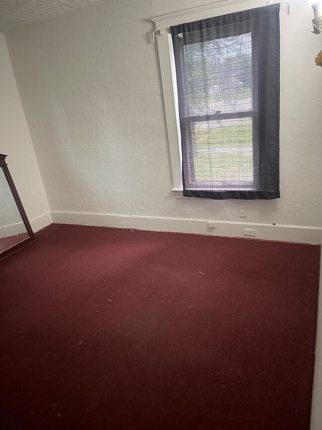 733 Crandall Ave in Youngstown, OH - Building Photo - Building Photo