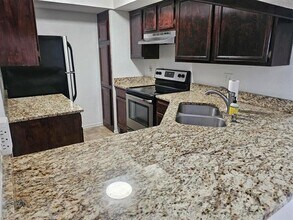 3101 Townbluff Dr in Plano, TX - Building Photo - Building Photo