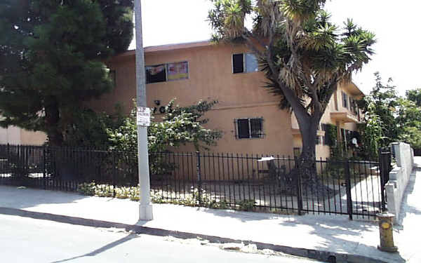 4706 St Elmo Dr in Los Angeles, CA - Foto de edificio