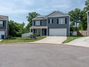 1606 River Poppy Rd in Mascot, TN - Building Photo - Building Photo