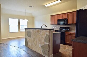 109 Encina Cove in San Marcos, TX - Building Photo - Building Photo