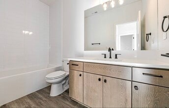 5506 NE 55th Ave, Unit Unit A in Portland, OR - Building Photo - Building Photo