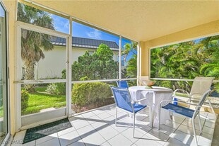 1936 Beach Pkwy in Cape Coral, FL - Building Photo
