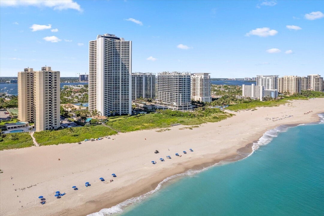 2800 N Ocean Dr in Riviera Beach, FL - Foto de edificio