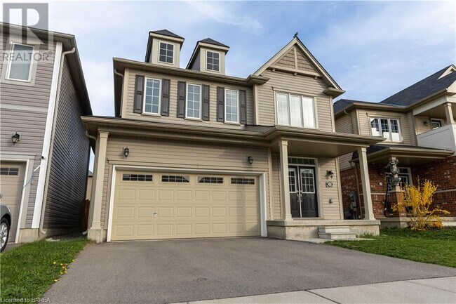 15 Munro Cir in Brantford, ON - Building Photo - Building Photo