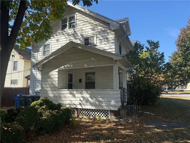 229 Inglewood Dr in Rochester, NY - Building Photo - Building Photo