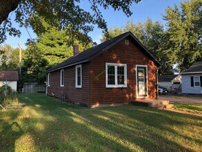 1533 9th St in Eau Claire, WI - Building Photo - Building Photo