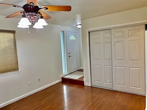 870 Palm Cir in Tracy, CA - Building Photo - Building Photo