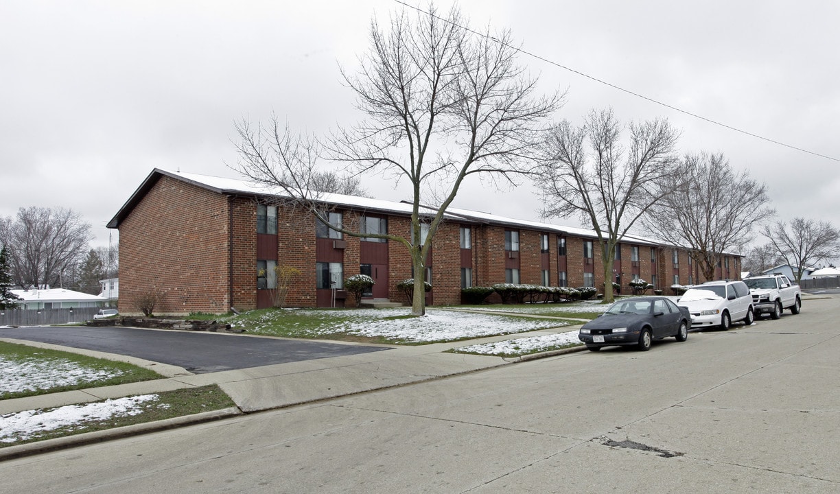 Joanne Apartments in Pleasant Prairie, WI - Building Photo