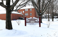 Cambridge Square South in Youngstown, OH - Foto de edificio - Building Photo