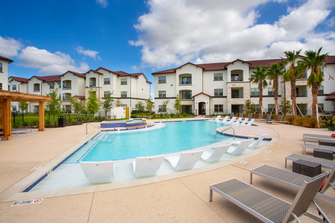 Stone Hill in Pflugerville, TX - Foto de edificio